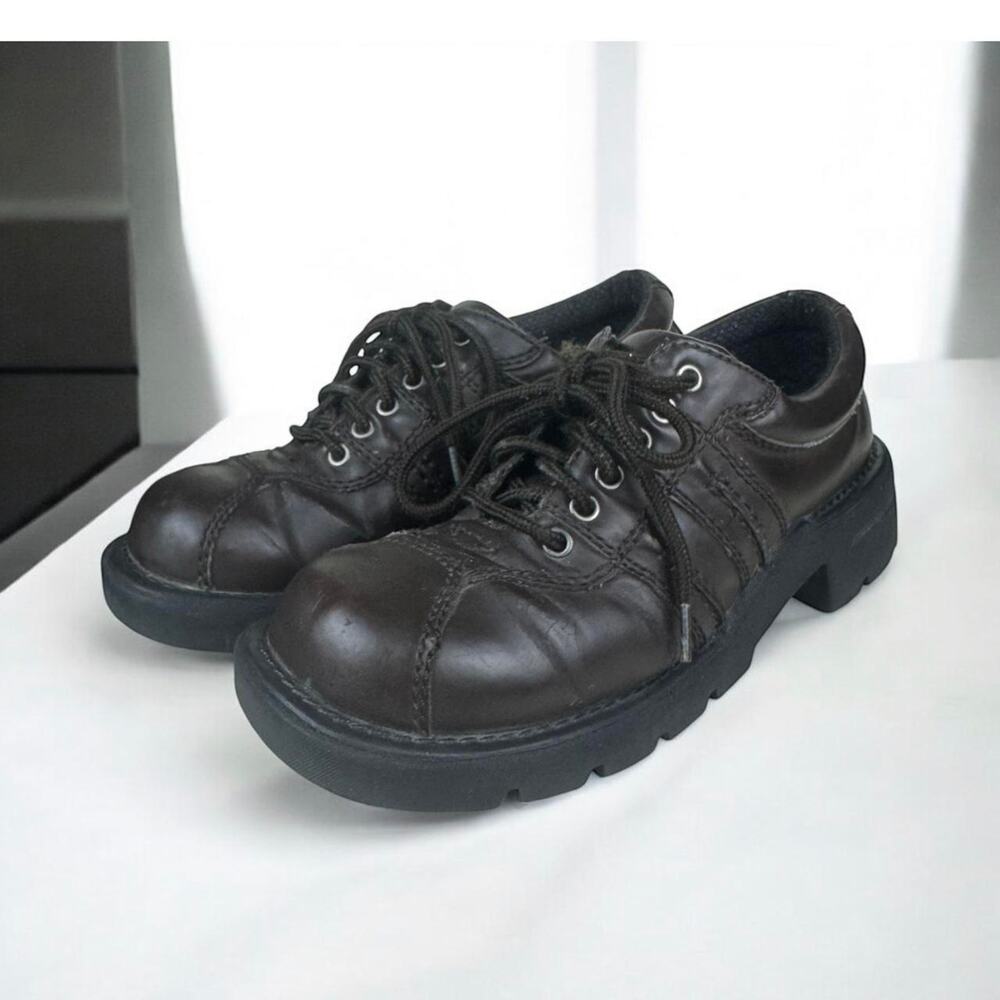 Women's size 7 Vintage 90s Arizona Dark Brown Oxford grunge style shoes